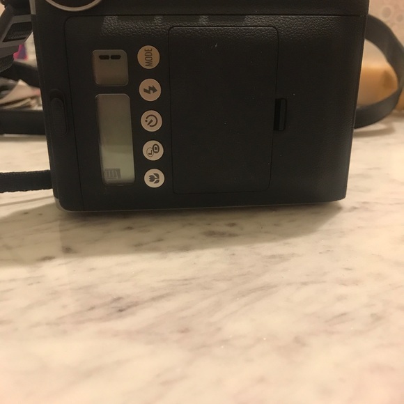 Fujifilm Instax Mini 90 Neo Classic - Picture 3 of 4